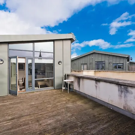 **luxurious Malahide Penthouse Town Centre Dublin