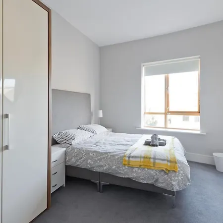 **luxurious Malahide Penthouse Town Centre Dublin